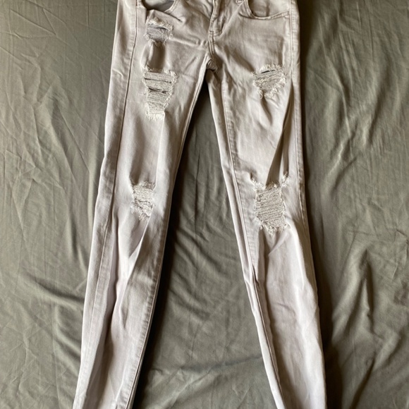 Distressed lilac American eagle jeans - Picture 2 of 2